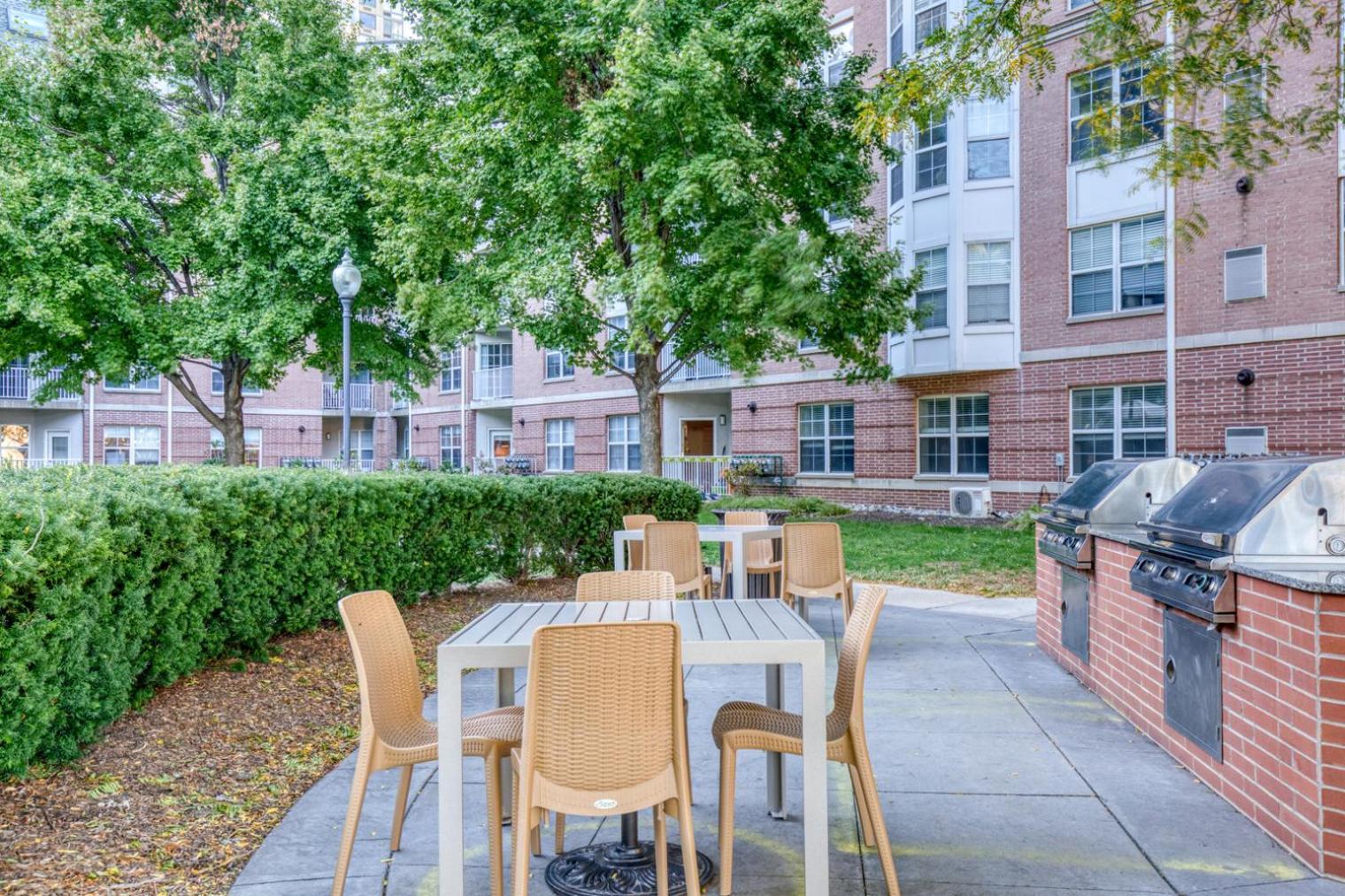 Jersey 2br W Wd Gym Elevator Nr Path Nyc-672 Apartment