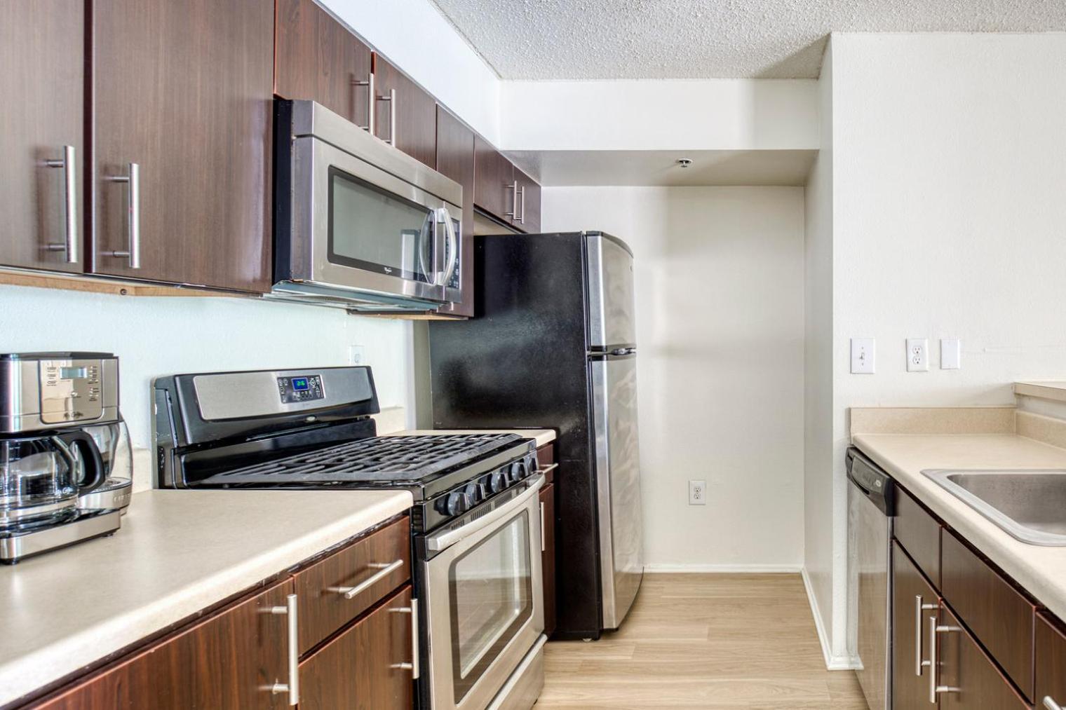 Jersey 2br W Wd Gym Elevator Nr Path Nyc-672 Apartment New York